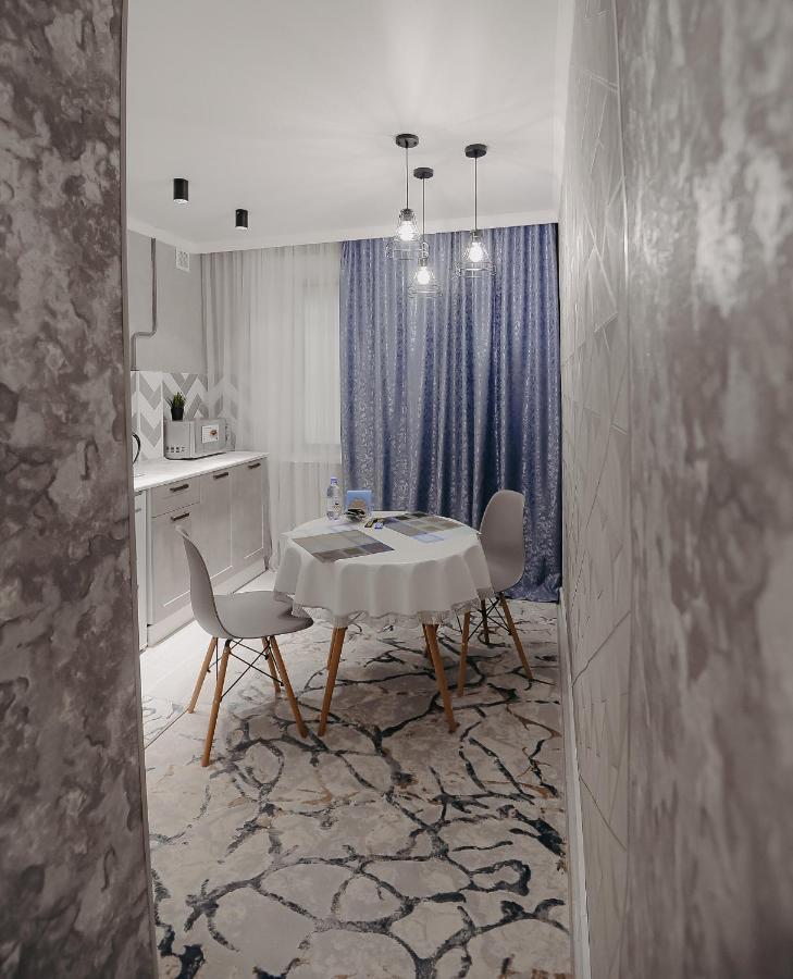 Vip Апартаменты Однокомнатная Квартира Oral Exterior photo